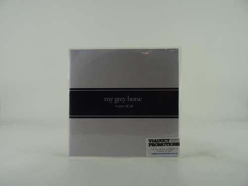 Grey horse waste air - grey, of